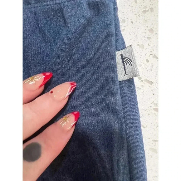 Catilina skirt blue jersey material size large - Picture 2 of 5